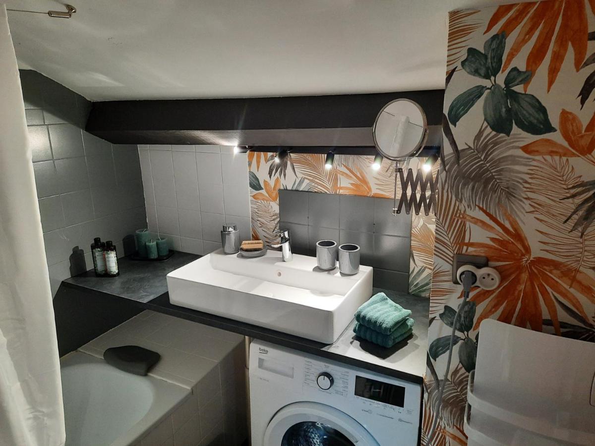 Superbe appartement pour 2, au cœur de l'Ariège! Ussat Esterno foto