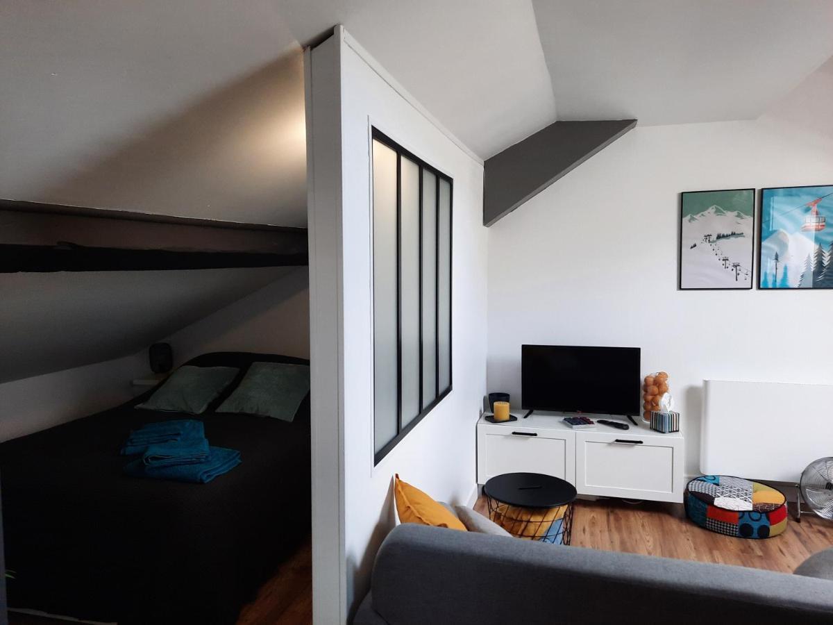 Superbe appartement pour 2, au cœur de l'Ariège! Ussat Esterno foto