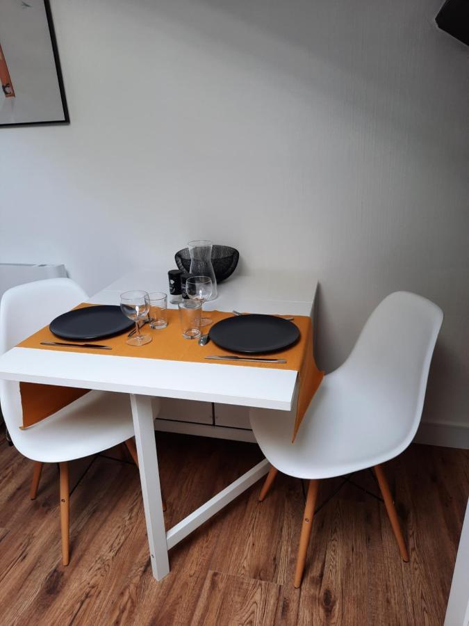 Superbe appartement pour 2, au cœur de l'Ariège! Ussat Esterno foto